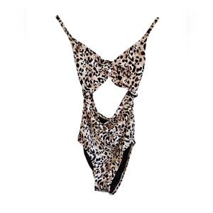 Time and Tru Womens Leopard Print One Piece Swim Suit Size Med.